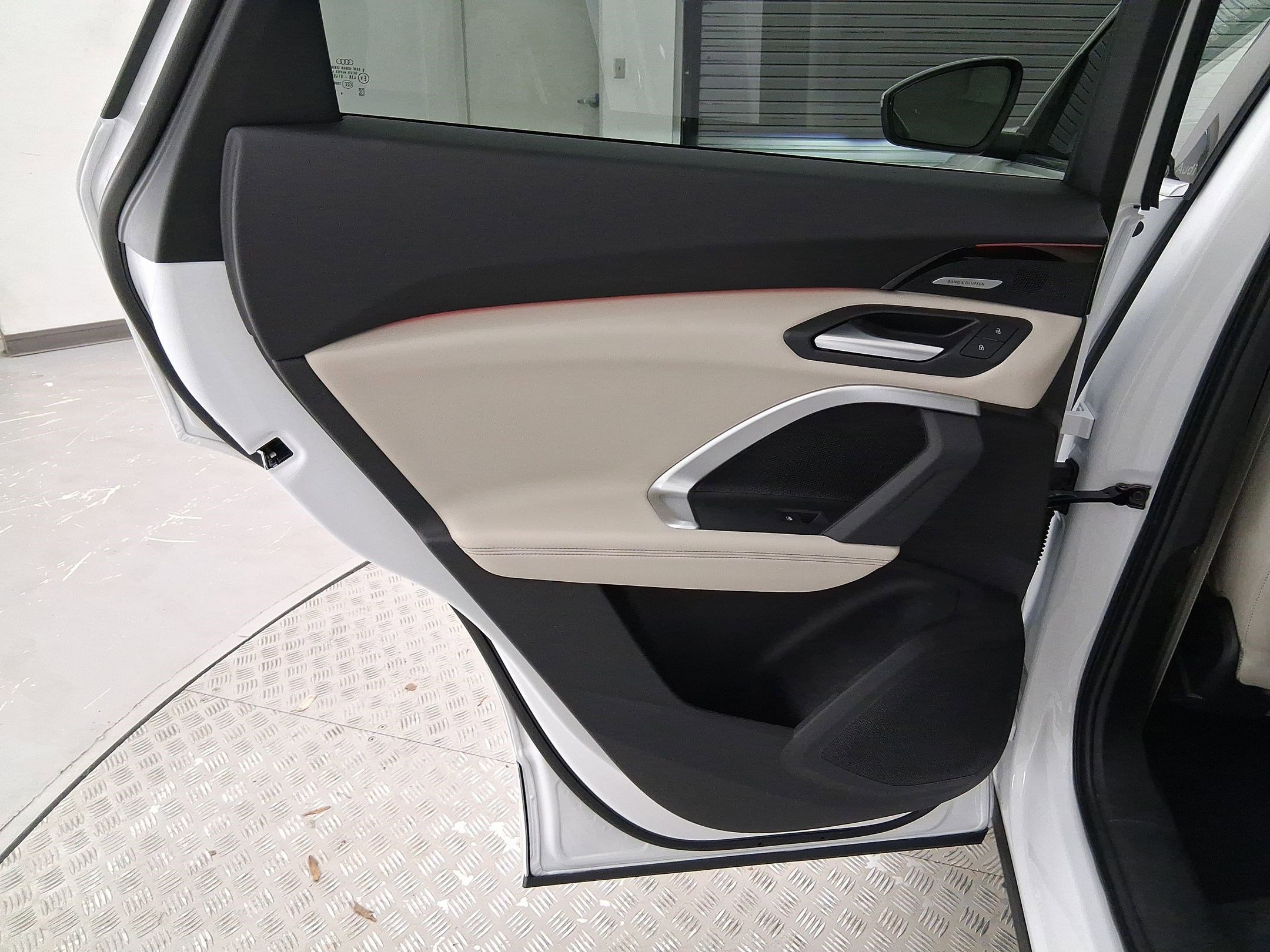 Used 2025 Audi Q5 Premium Plus w/ Premium Plus image 28