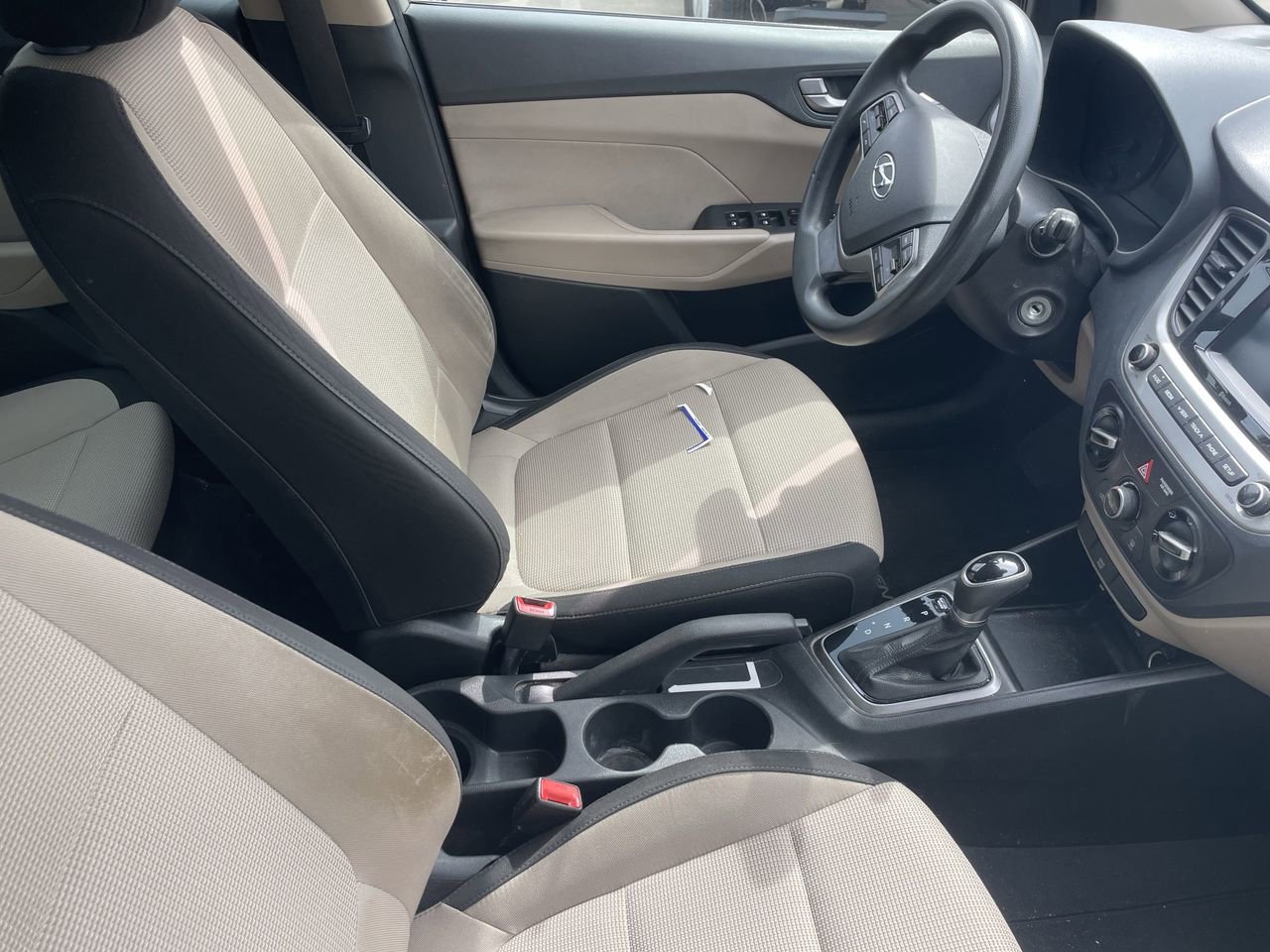 Used 2019 Hyundai Accent SE image 10