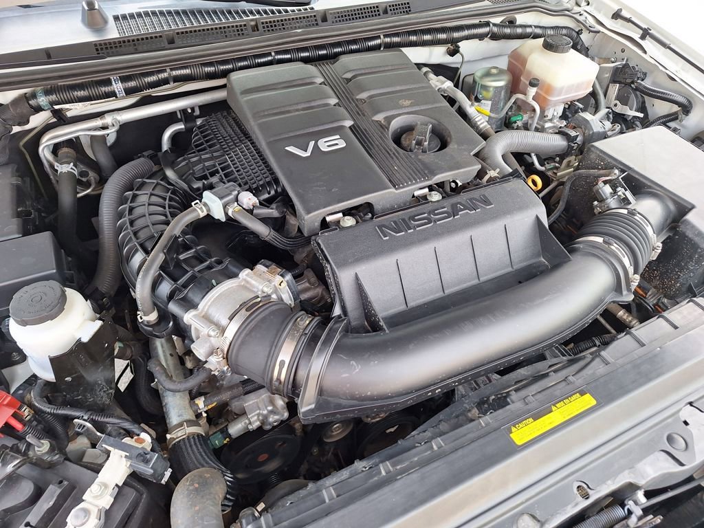 Used 2021 Nissan Frontier PRO-4X w/ Pro-4x Utility Package image 31