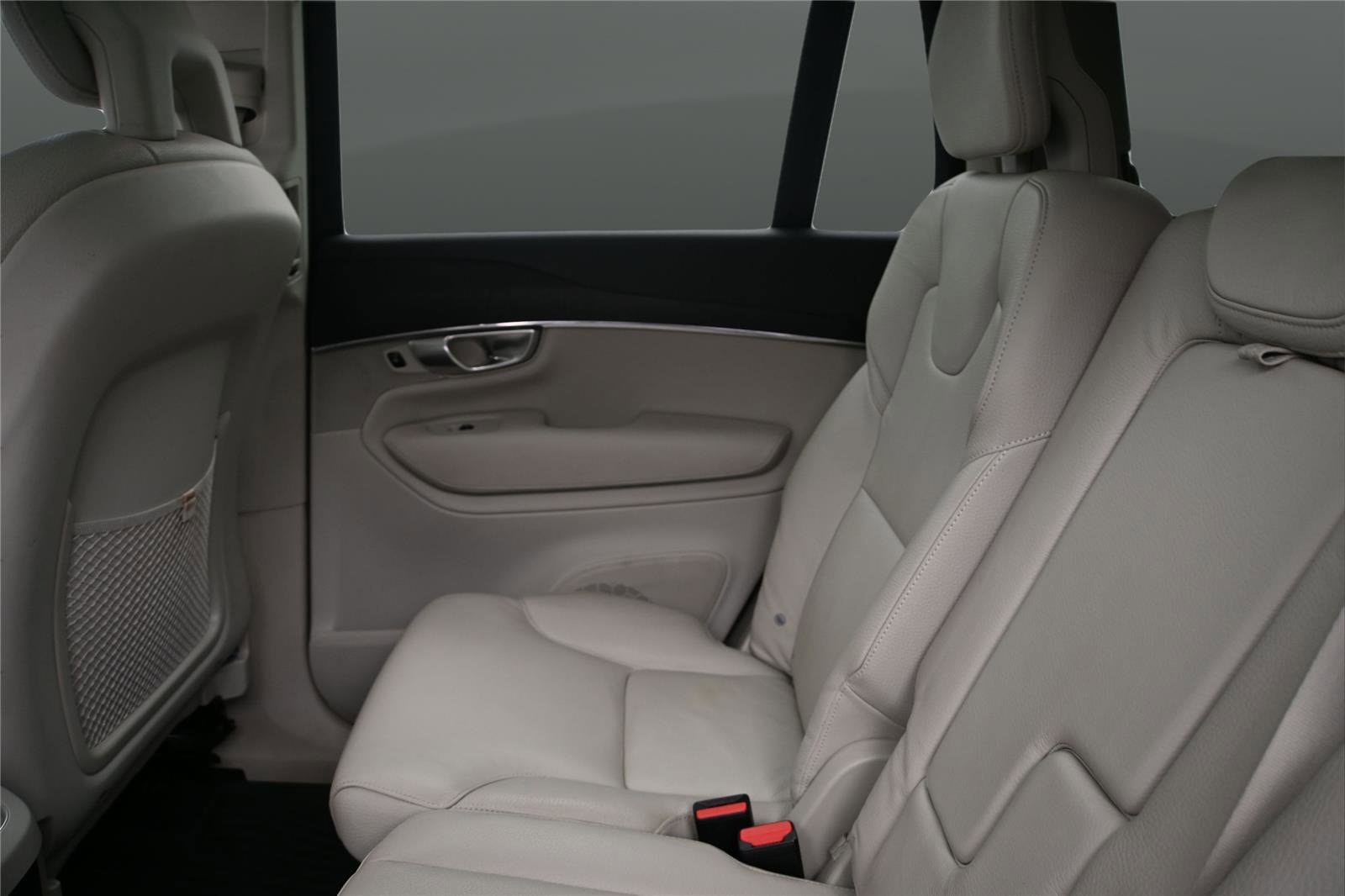 Used 2020 Volvo XC90 T6 Momentum AWD/4WD image 12