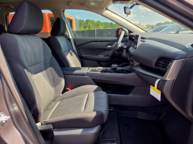 New 2026 Nissan Rogue SV FWD image 14