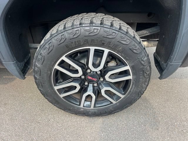 Used 2022 GMC Sierra 1500 AT4 w/ AT4 Premium Package AWD/4WD image 9