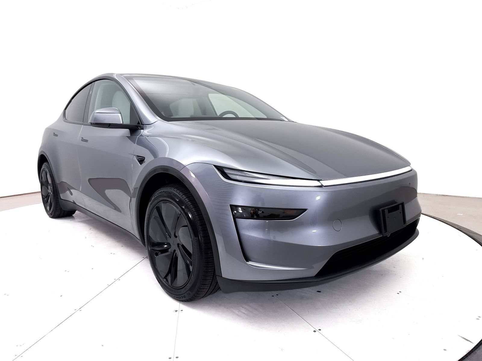 Used 2026 Tesla Model Y Long Range RWD image 11