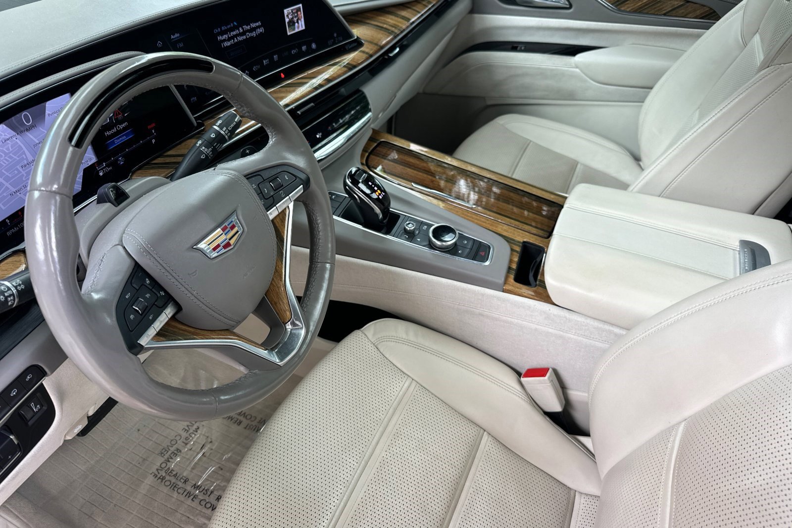 Used 2021 Cadillac Escalade Sport Platinum w/ Heavy-Duty Trailer Package image 4