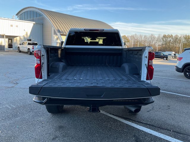 Used 2024 Chevrolet Silverado 2500 Custom w/ Custom Value Package image 15