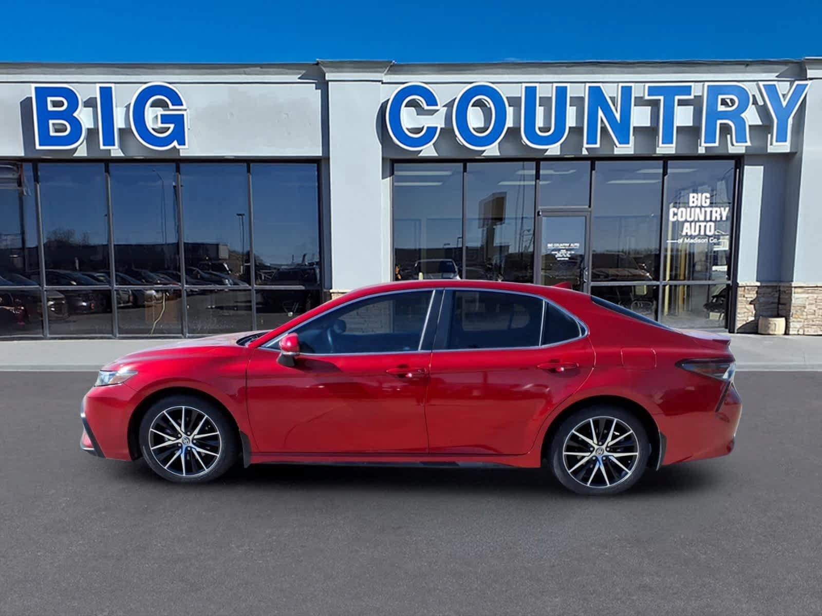 Used 2023 Toyota Camry SE FWD image 8