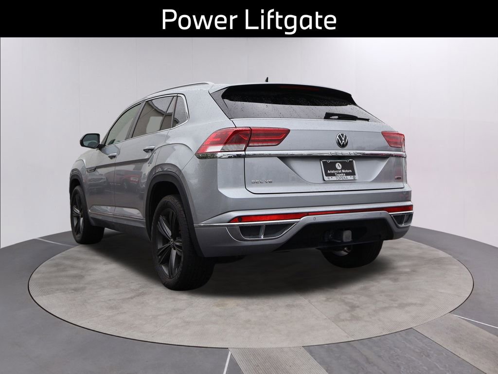 Certified 2022 Volkswagen Atlas Cross Sport SEL R-Line image 7