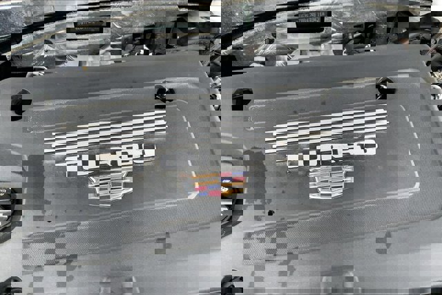 Used 2024 Cadillac XT4 Luxury w/ Cold Weather Package image 32