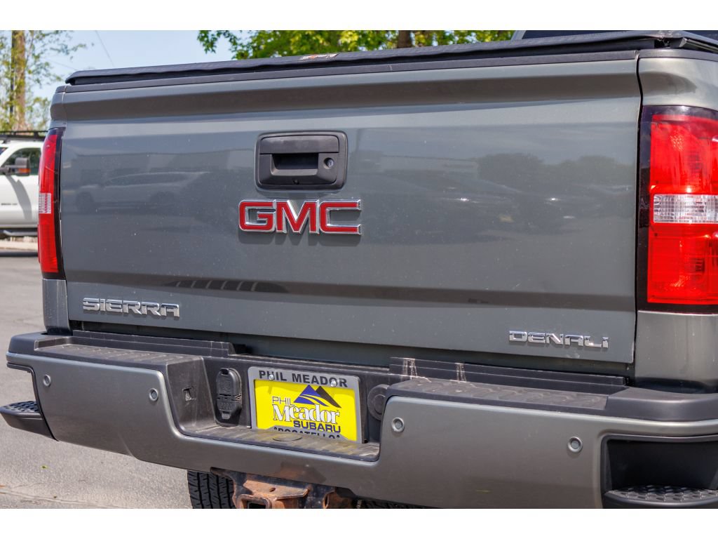 Used 2018 GMC Sierra 2500 Denali w/ Duramax Plus Package AWD/4WD image 29