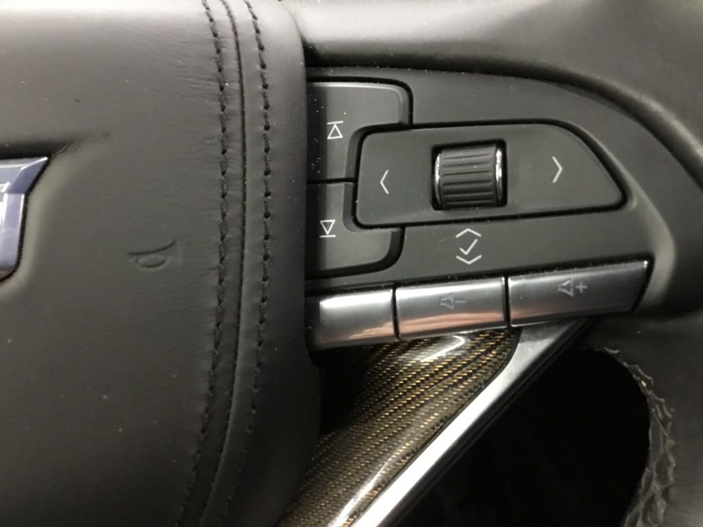 Used 2023 Cadillac XT6 Sport w/ Platinum Package image 36