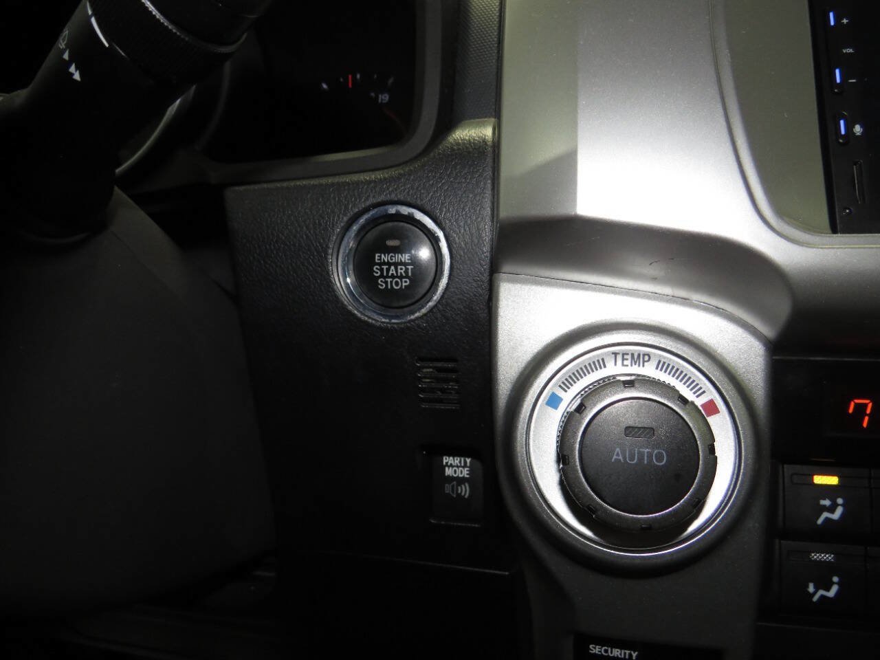 Used 2010 Toyota 4Runner Limited RWD image 20
