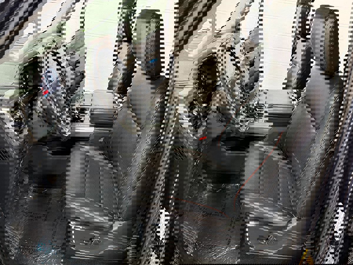 Used 2022 Ford F150 Lariat w/ Equipment Group 502A High image 12