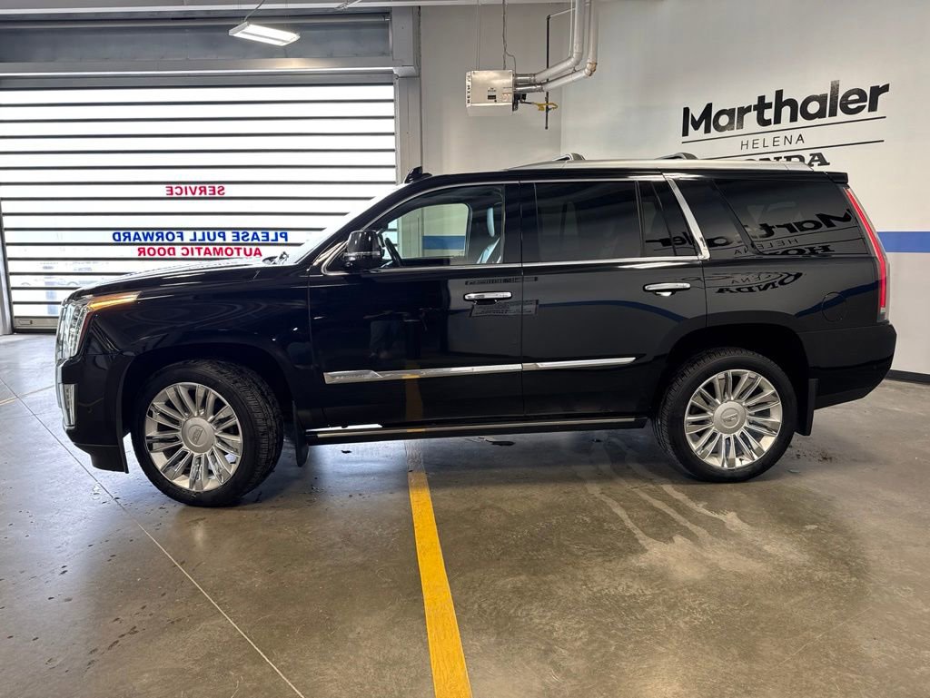 Used 2017 Cadillac Escalade Platinum AWD/4WD image 8