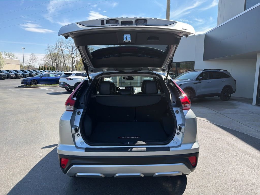 Used 2023 Mitsubishi Eclipse Cross SEL image 16