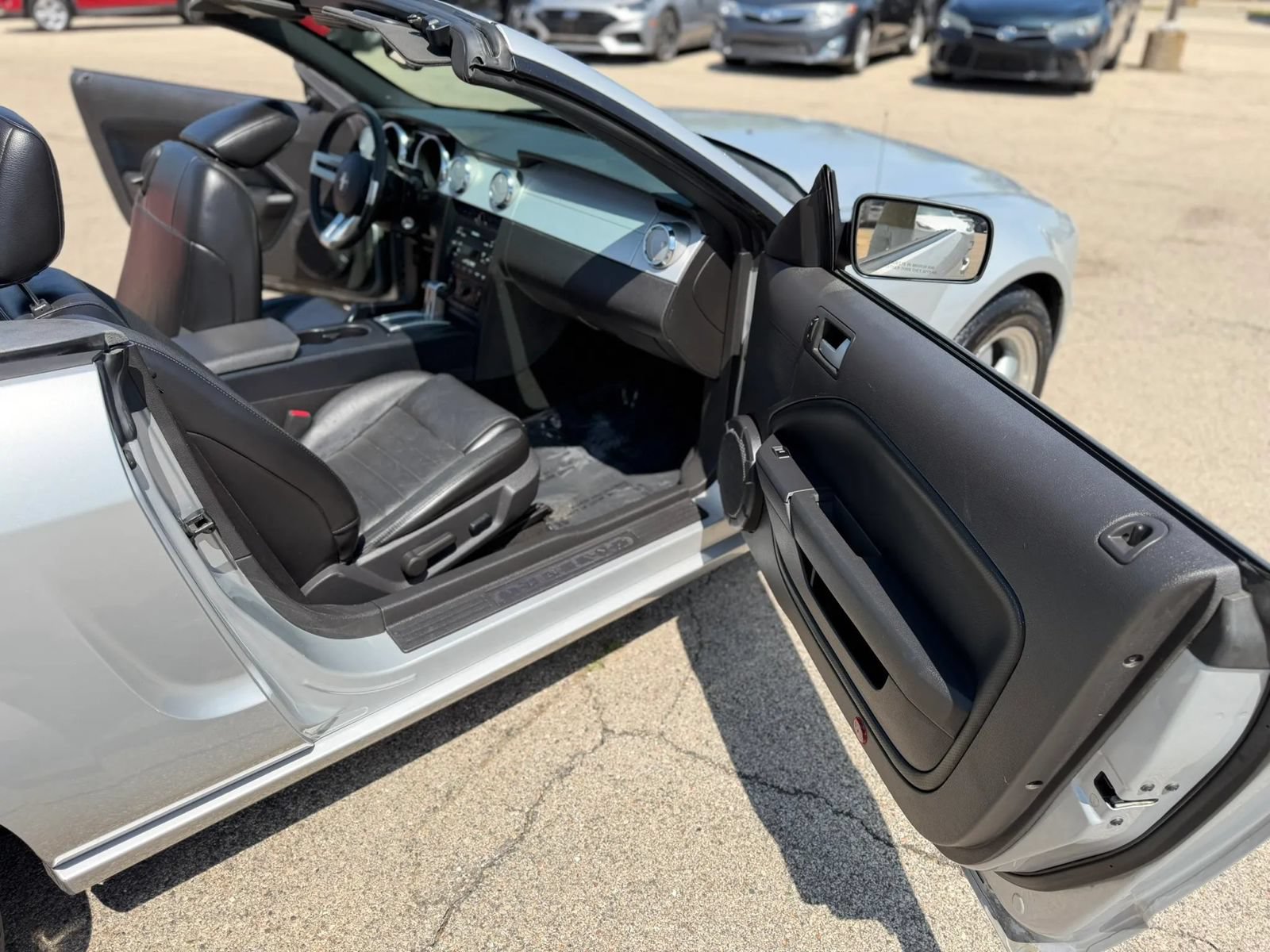 Used 2007 Ford Mustang GT RWD image 17