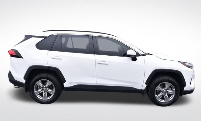 Certified 2024 Toyota RAV4 XLE w/ Convenience Package image 5