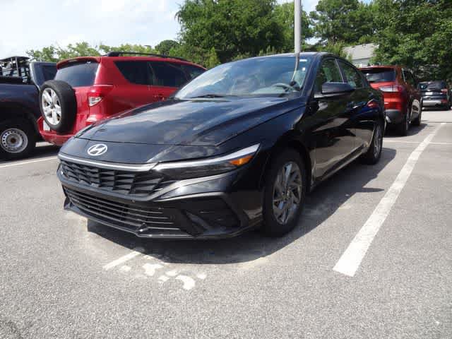 Used 2024 Hyundai Elantra SEL