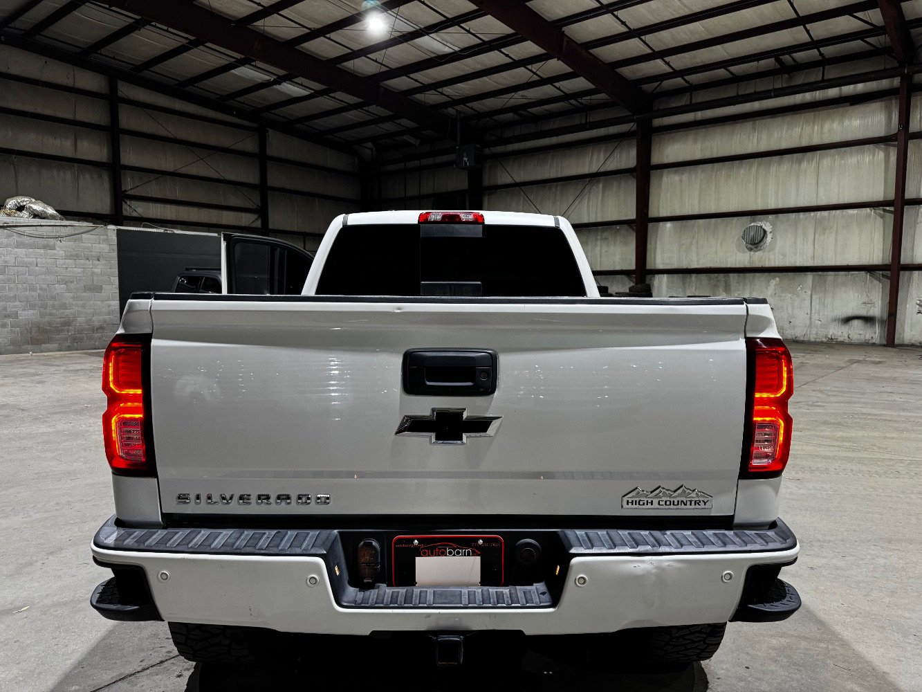 Used 2018 Chevrolet Silverado 1500 High Country image 37