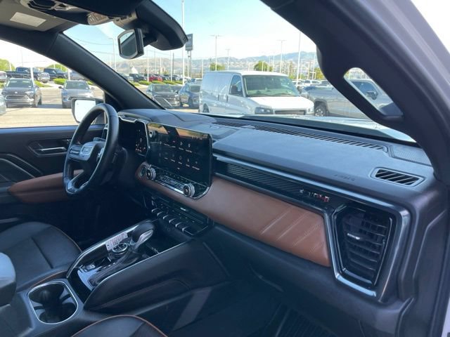 Certified 2026 GMC Canyon AT4 w/ Technology Plus Package AWD/4WD image 18