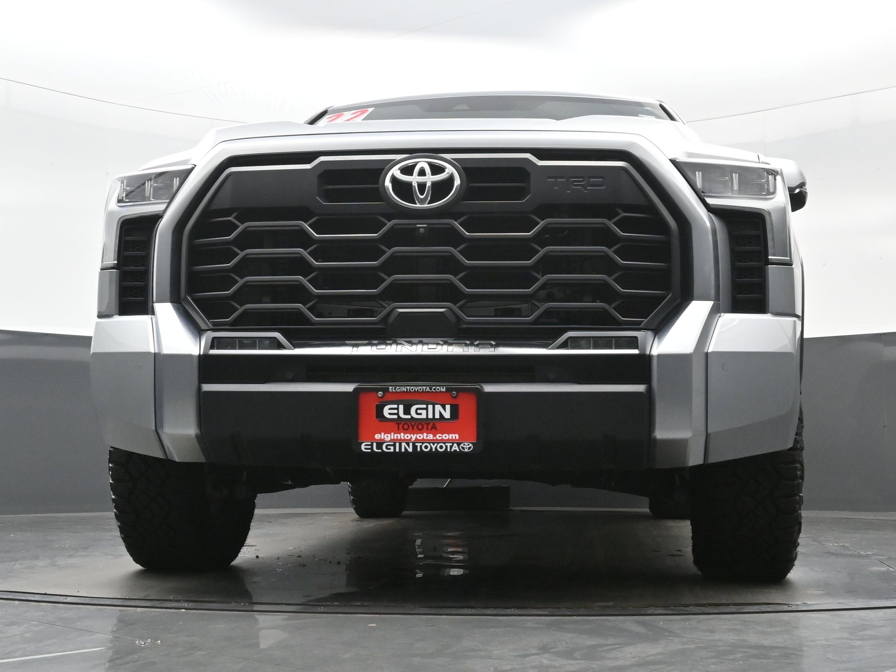 Used 2022 Toyota Tundra Limited w/ TRD Off-Road Package AWD/4WD image 28