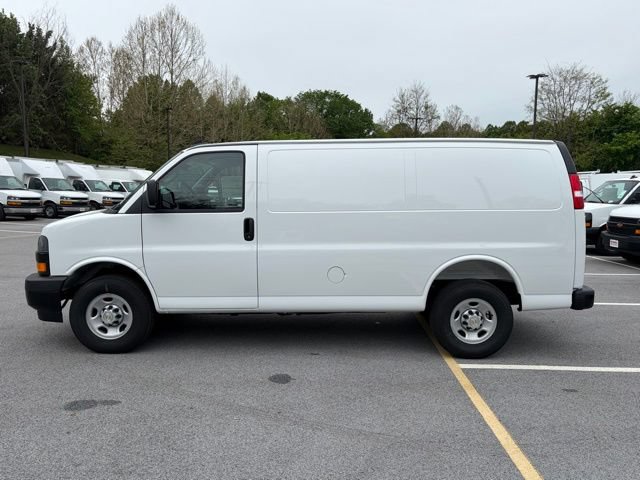 New 2026 Chevrolet Express 2500 w/ Driver Convenience Package RWD image 6