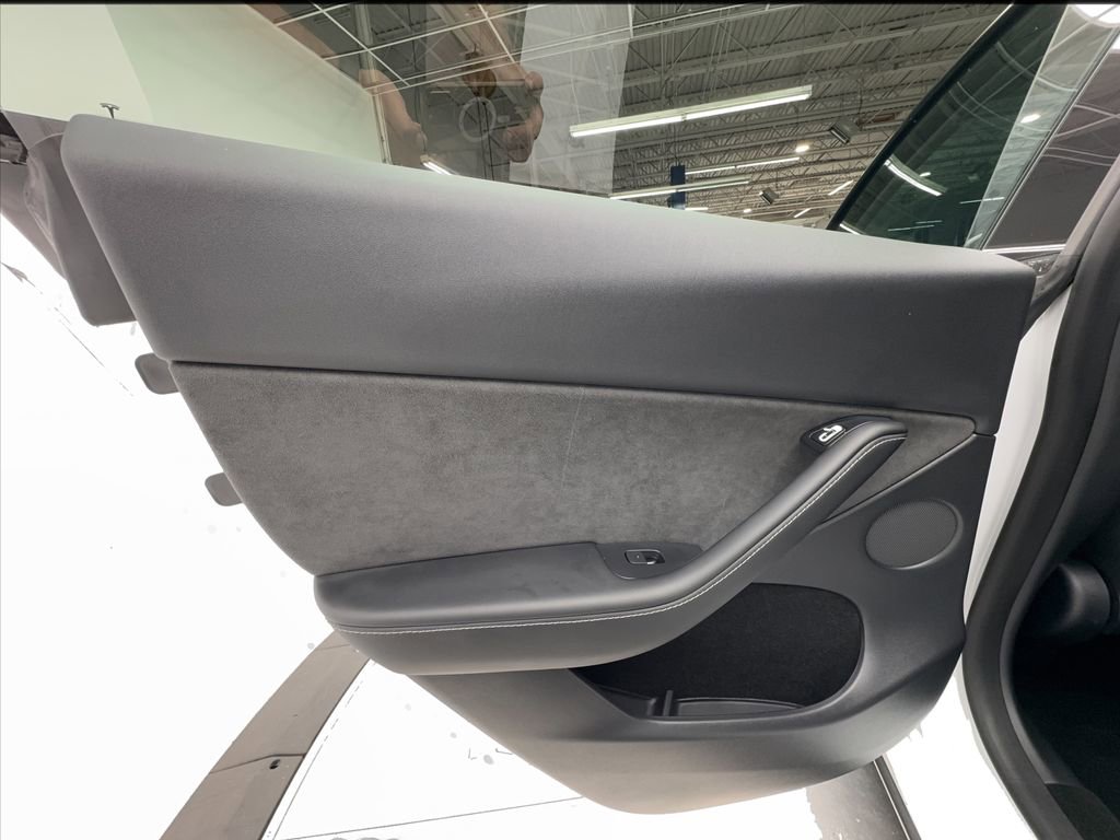 Used 2023 Tesla Model Y AWD image 23
