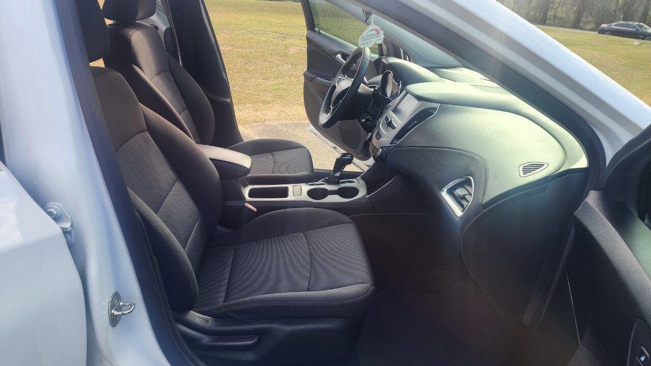 Used 2018 Chevrolet Cruze LS FWD image 20
