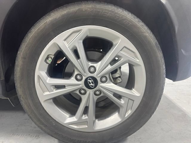 Used 2023 Hyundai Kona SEL w/ Convenience Package FWD image 9