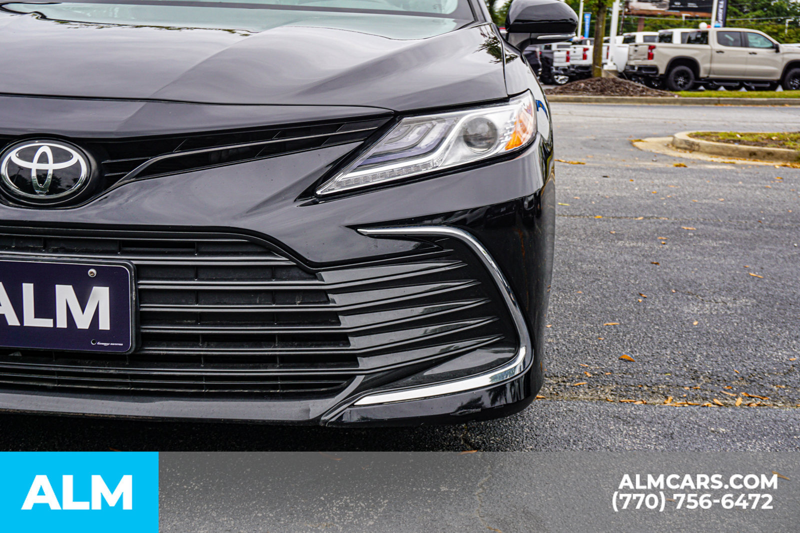 Used 2023 Toyota Camry XLE w/ Navigation Package FWD image 18