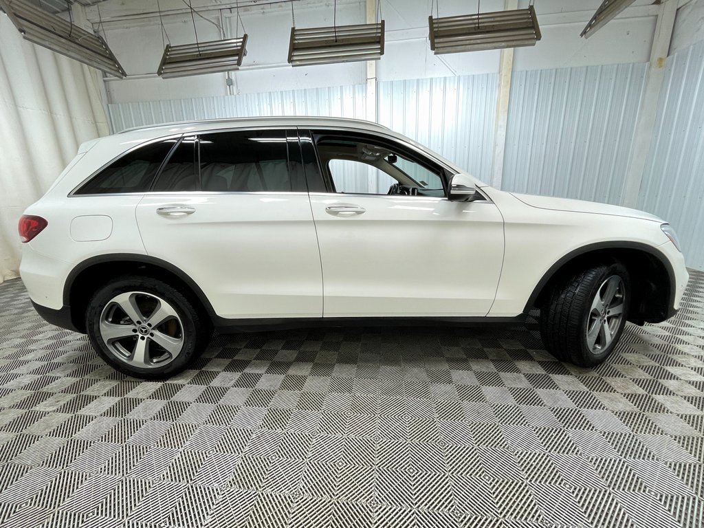 Used 2021 Mercedes-Benz GLC 300 GLC 300 image 22