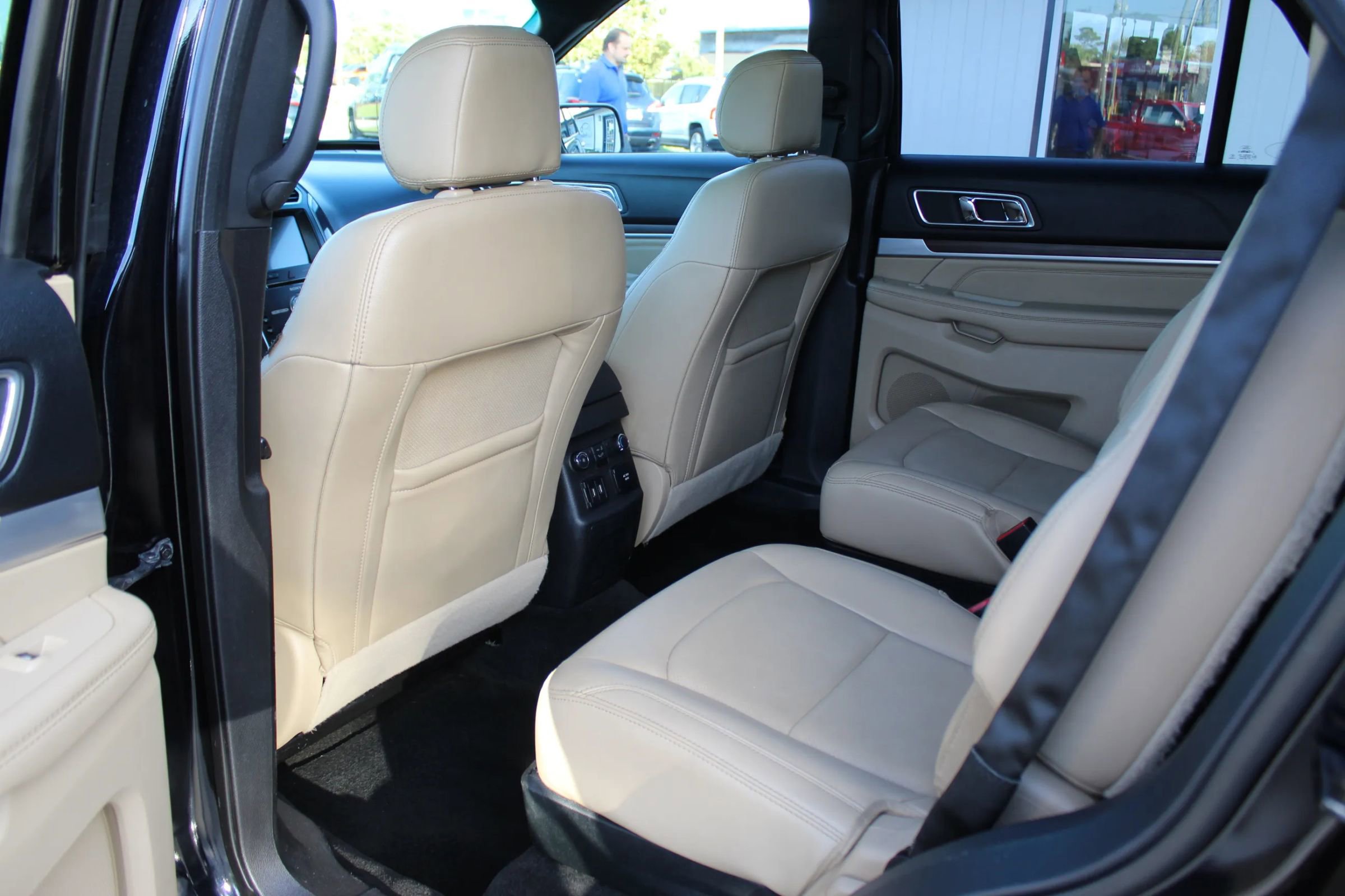 Used 2017 Ford Explorer Limited w/ Equipment Group 301A image 20