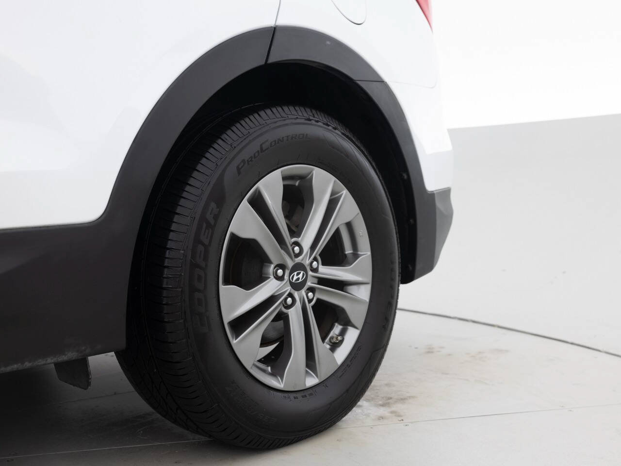 Used 2016 Hyundai Santa Fe Sport FWD image 20