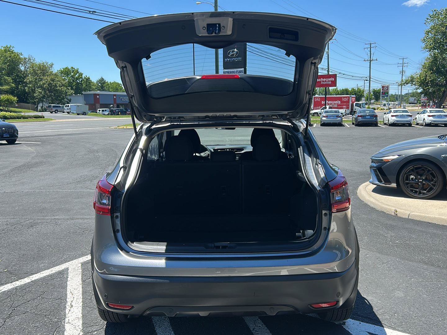 Used 2022 Nissan Rogue Sport S AWD/4WD image 7