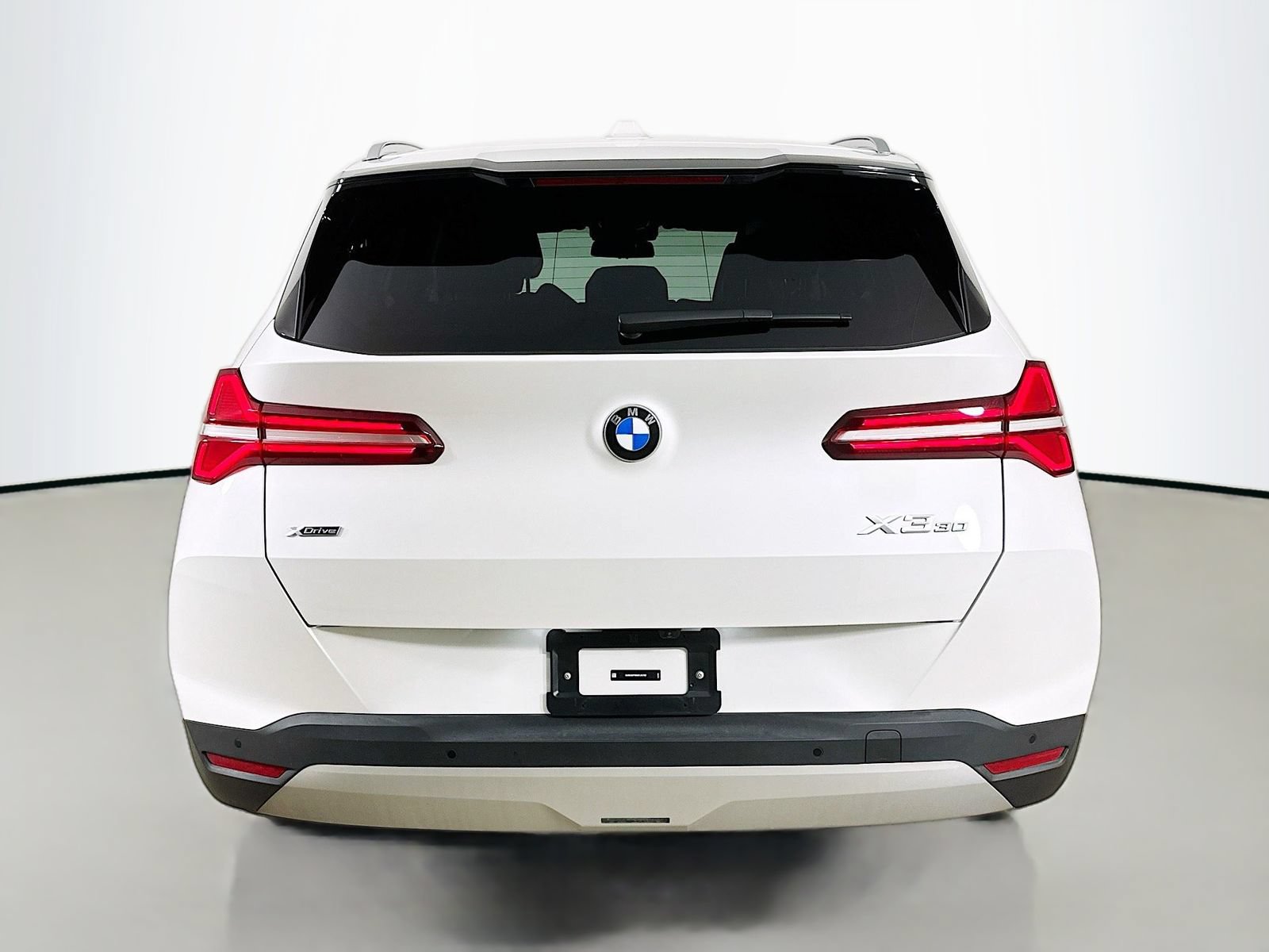 Used 2025 BMW X3 xDrive30i AWD/4WD image 6
