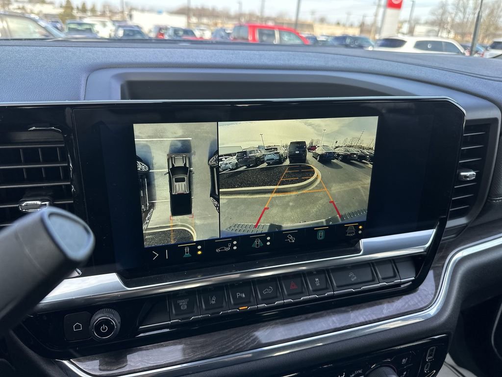 Used 2025 Chevrolet Silverado 2500 LTZ w/ LTZ Premium Package image 17