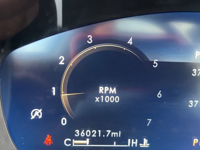 Used 2022 Lincoln Corsair Reserve w/ Sport Package image 16