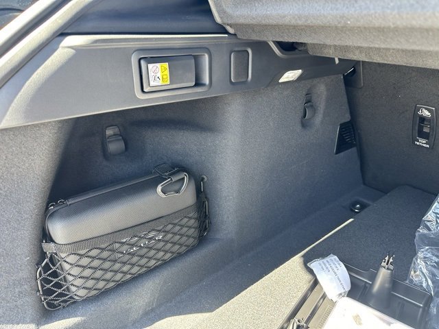 New 2026 Jaguar F-PACE R-Dynamic S image 38