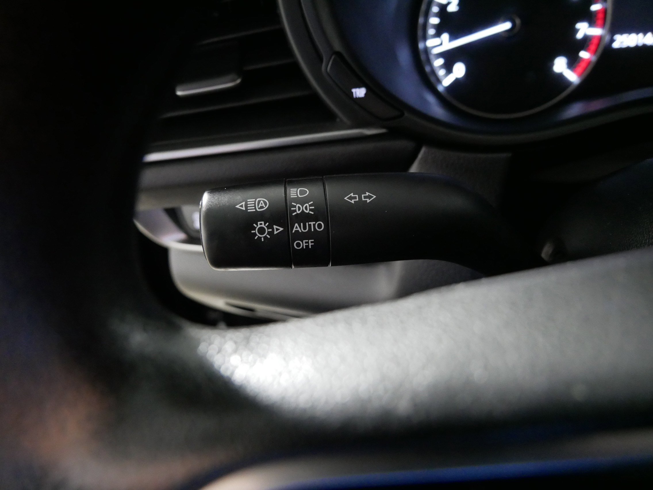 Used 2023 MAZDA CX-30 AWD 2.5 S image 31