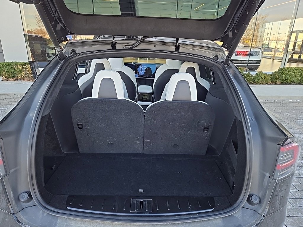 Used 2026 Tesla Model X Plaid image 18