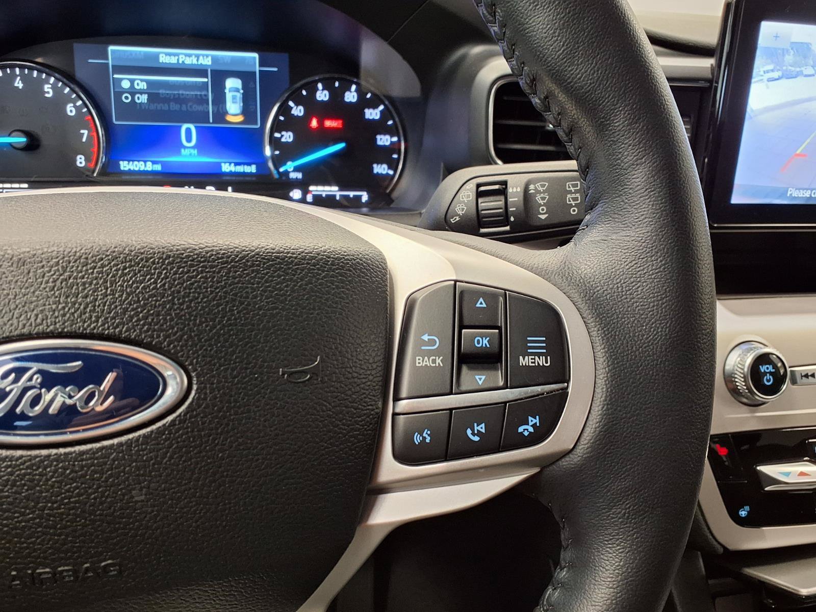 Used 2023 Ford Explorer XLT w/ Equipment Group 202A RWD image 31