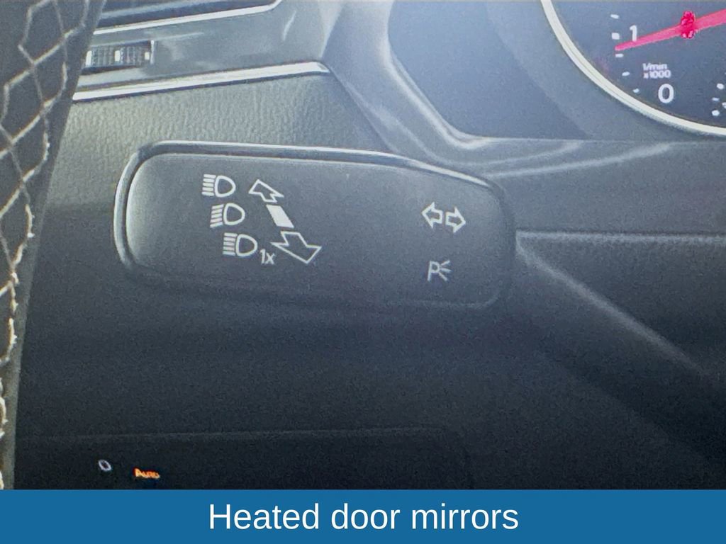 Used 2021 Volkswagen Tiguan SE image 13