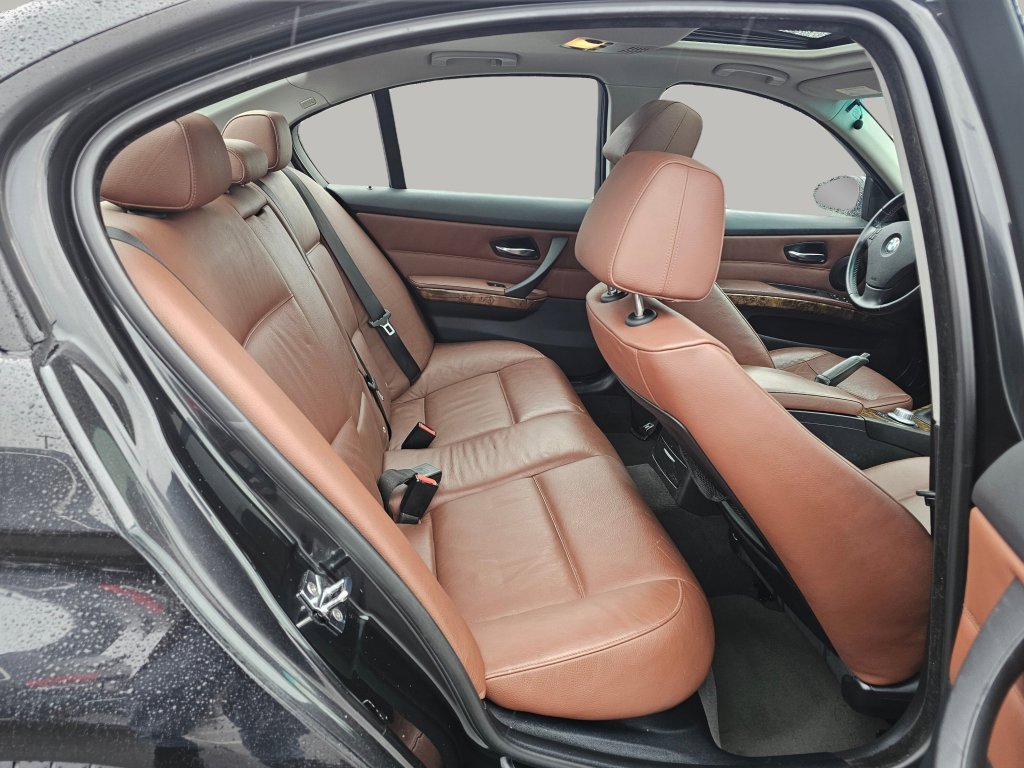 Used 2006 BMW 325xi Sedan image 21