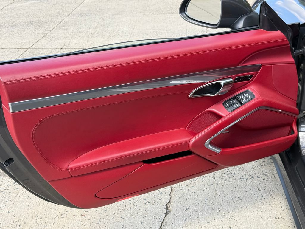 Used 2014 Porsche 911 Turbo image 13