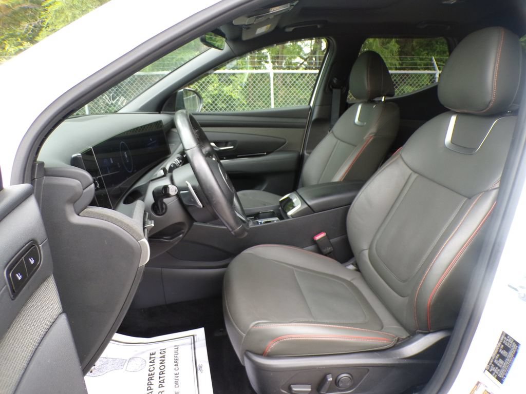 Certified 2025 Hyundai Santa Cruz Limited AWD/4WD image 13