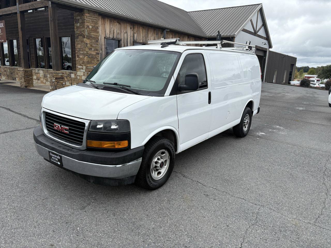 Used 2020 GMC Savana 2500 w/ Driver Convenience Package RWD image 2
