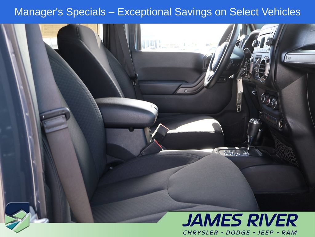 Used 2017 Jeep Wrangler Unlimited Sport w/ Quick Order Package 24S AWD/4WD image 9