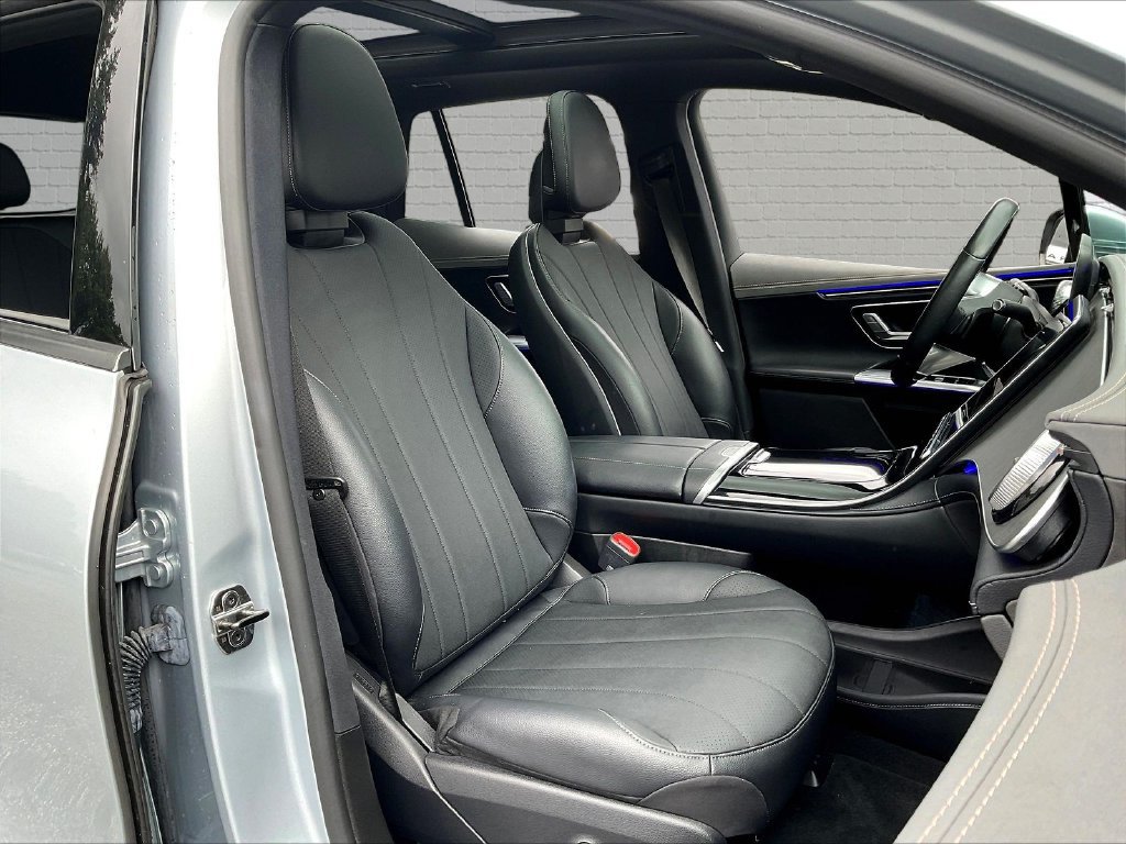 Used 2023 Mercedes-Benz EQE 350+ SUV w/ Exclusive Trim Package image 22