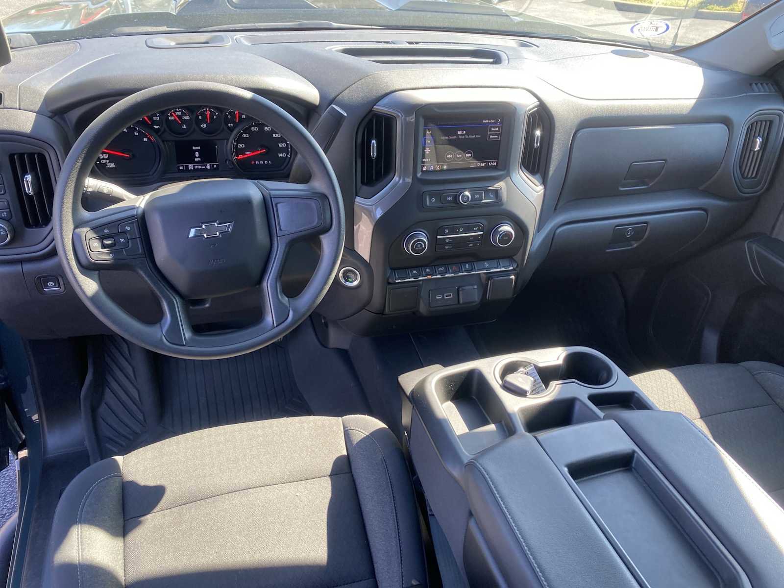 Used 2025 Chevrolet Silverado 1500 Custom Trail Boss AWD/4WD image 23