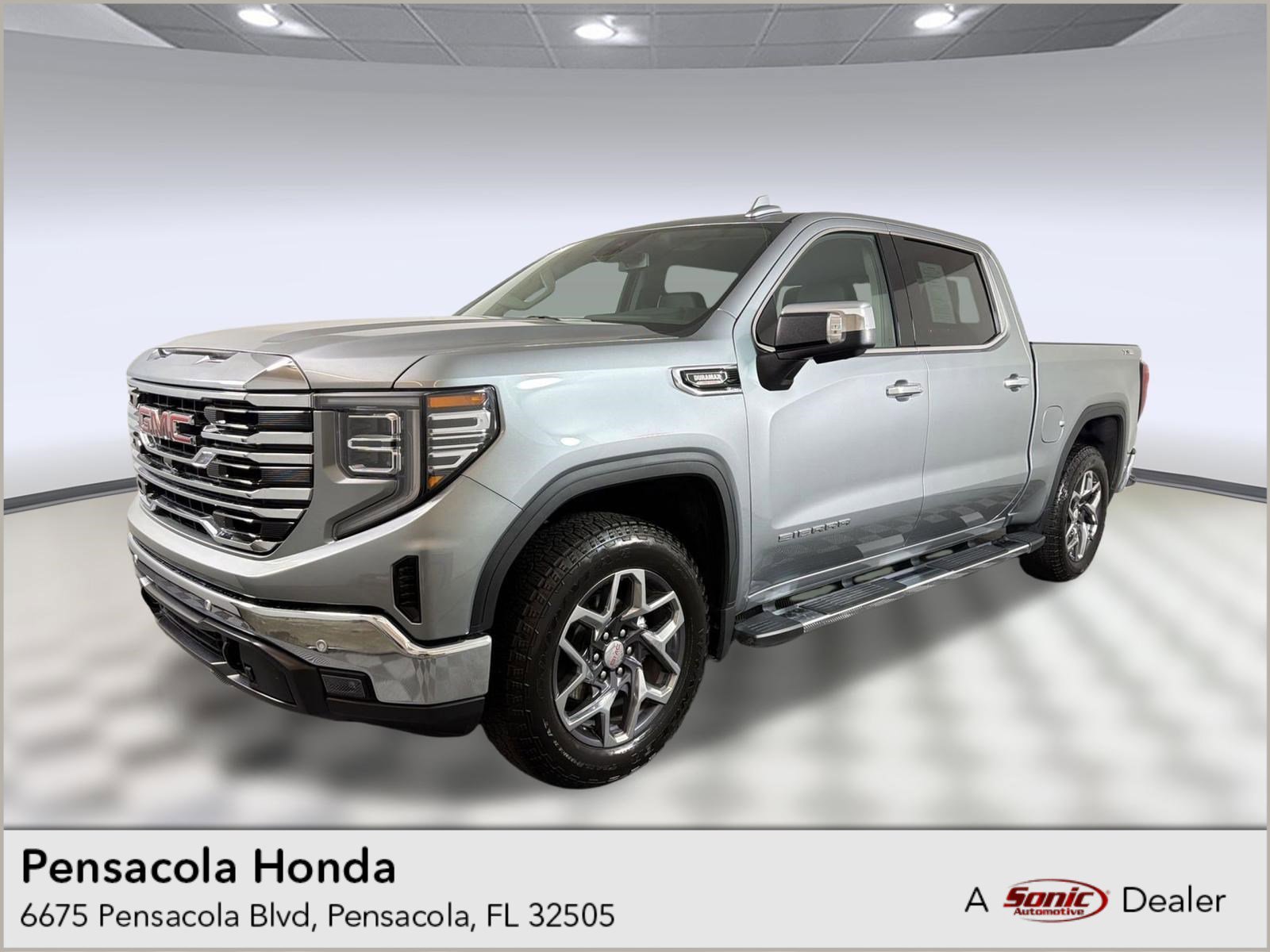 Used 2025 GMC Sierra 1500 SLT w/ SLT Premium Plus Package AWD/4WD image 1
