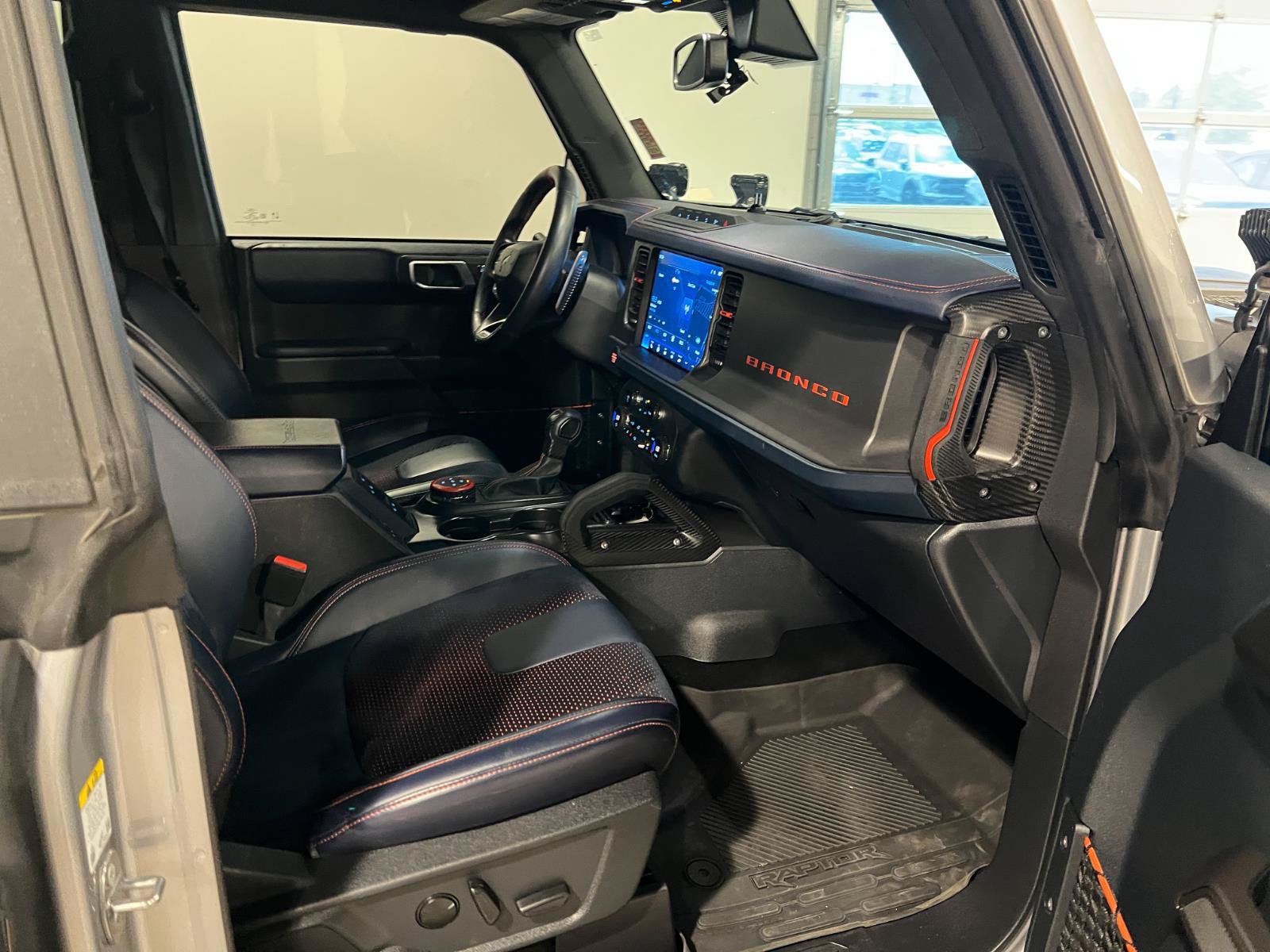Used 2024 Ford Bronco Raptor w/ Interior Carbon Fiber Pack 6 AWD/4WD image 39
